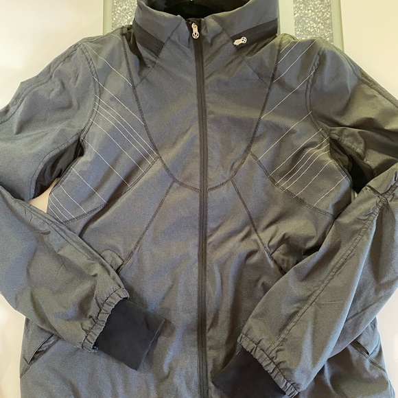 Run:Hustle jacket - Picture 4 of 5